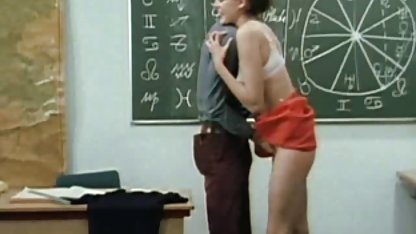 و خوردن کیر پسر بزرگ سکس به صورت زنده دیک فیلم در دهان, شلخته انداخته است و تنها
