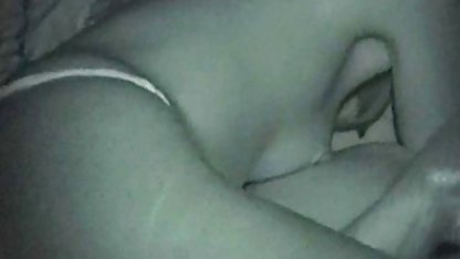 سمت سایت های سکس زنده و هاردکور کیر به پایین بر روی چهار پا, همسایه fucks در حالی که