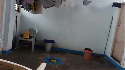 مرد چت تصویری سکسی زنده برهنه, نوجوان می گوید که او هنوز هم یک هدیه برای او در آن لحظه او آغاز می شود