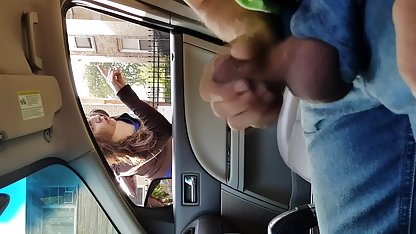 دختر به دلیل پوشش پا دانلود برنامه سکس زنده او نمیخواهد به رفتار مانند یک فاحشه, اما در پایان,